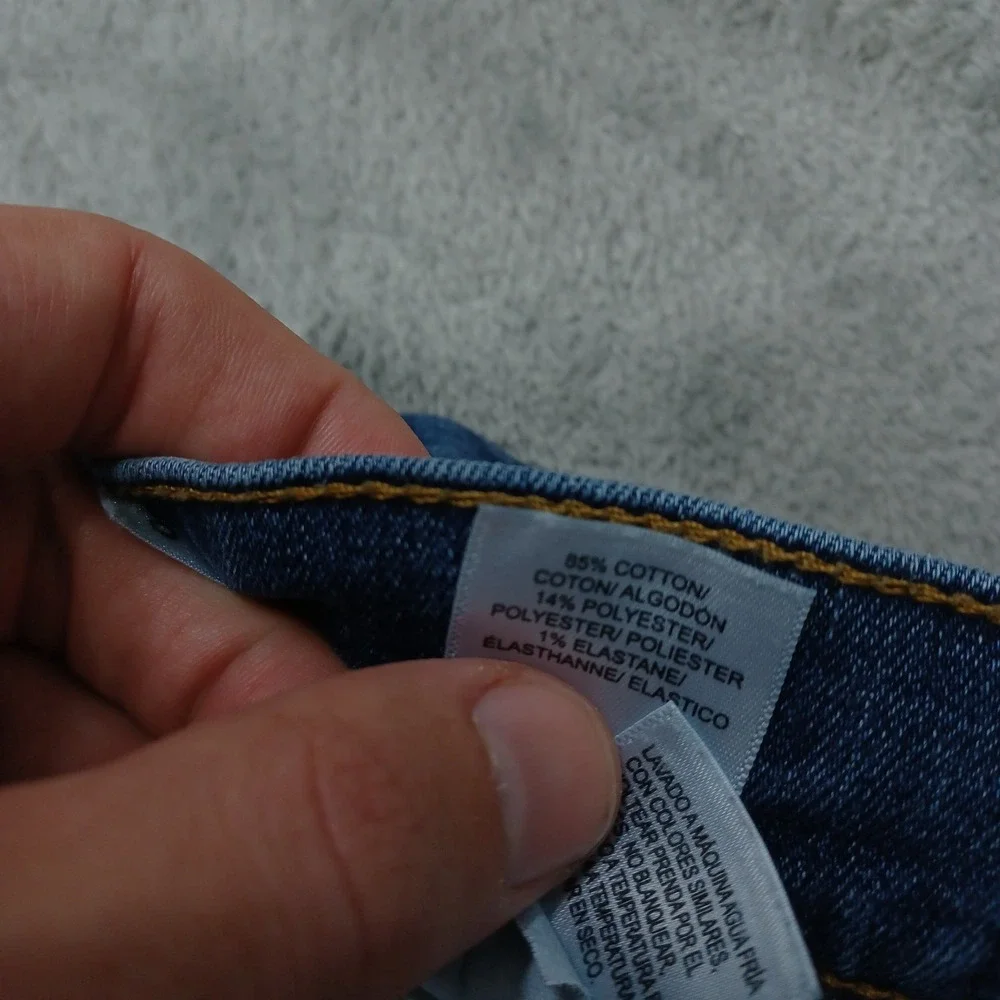 Lucky Brand please see